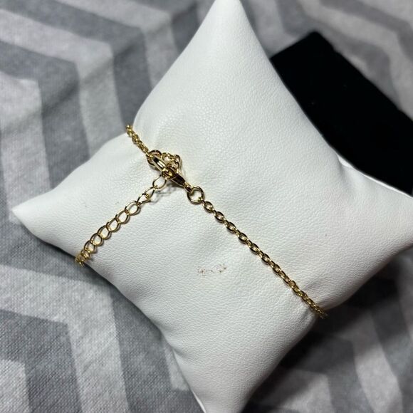 New! Gold Tone Dainty Cross Bracelet Lobster Clasp & Extension - Picture 3 of 4